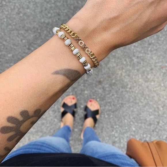 XOXO Bracelet - Picture 3 of 6